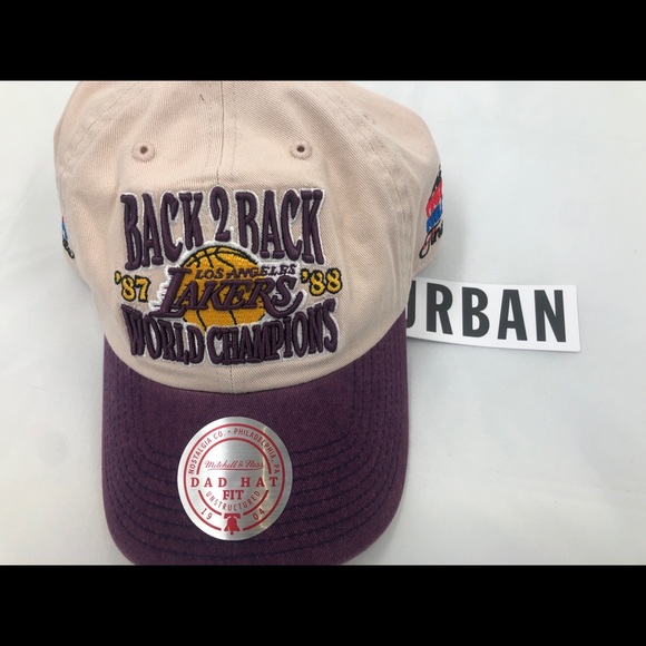 LA Lakers hat - Picture 6 of 8